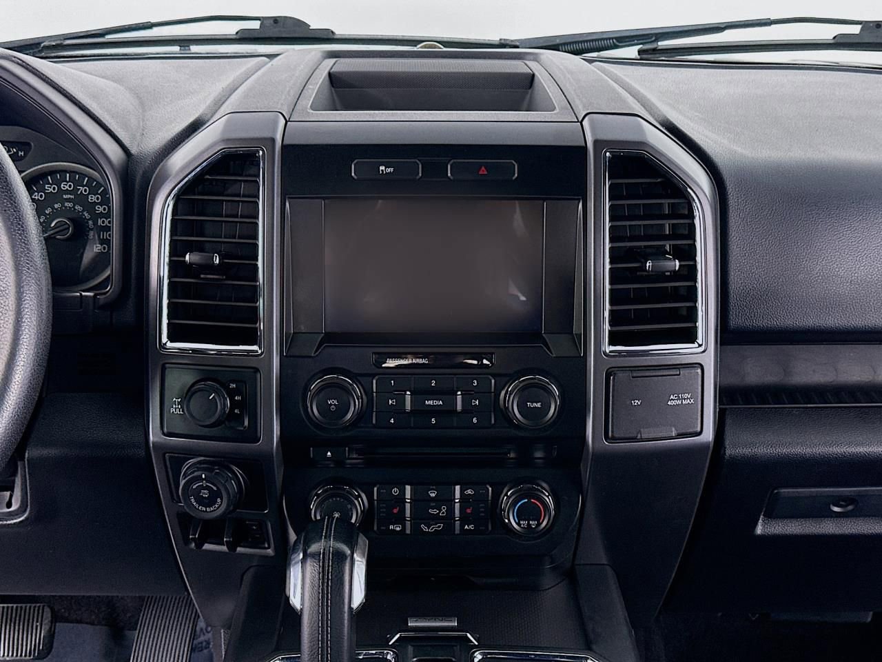 Used 2016 Ford F150 XLT w/ Equipment Group 302A Luxury image 12