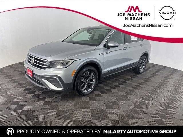 Used 2023 Volkswagen Tiguan SE image 3