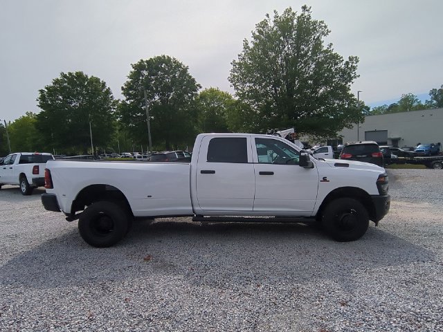 New 2026 RAM 3500 Tradesman AWD/4WD image 6