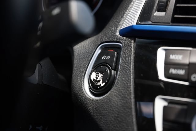 Used 2018 BMW M240i Coupe RWD image 31