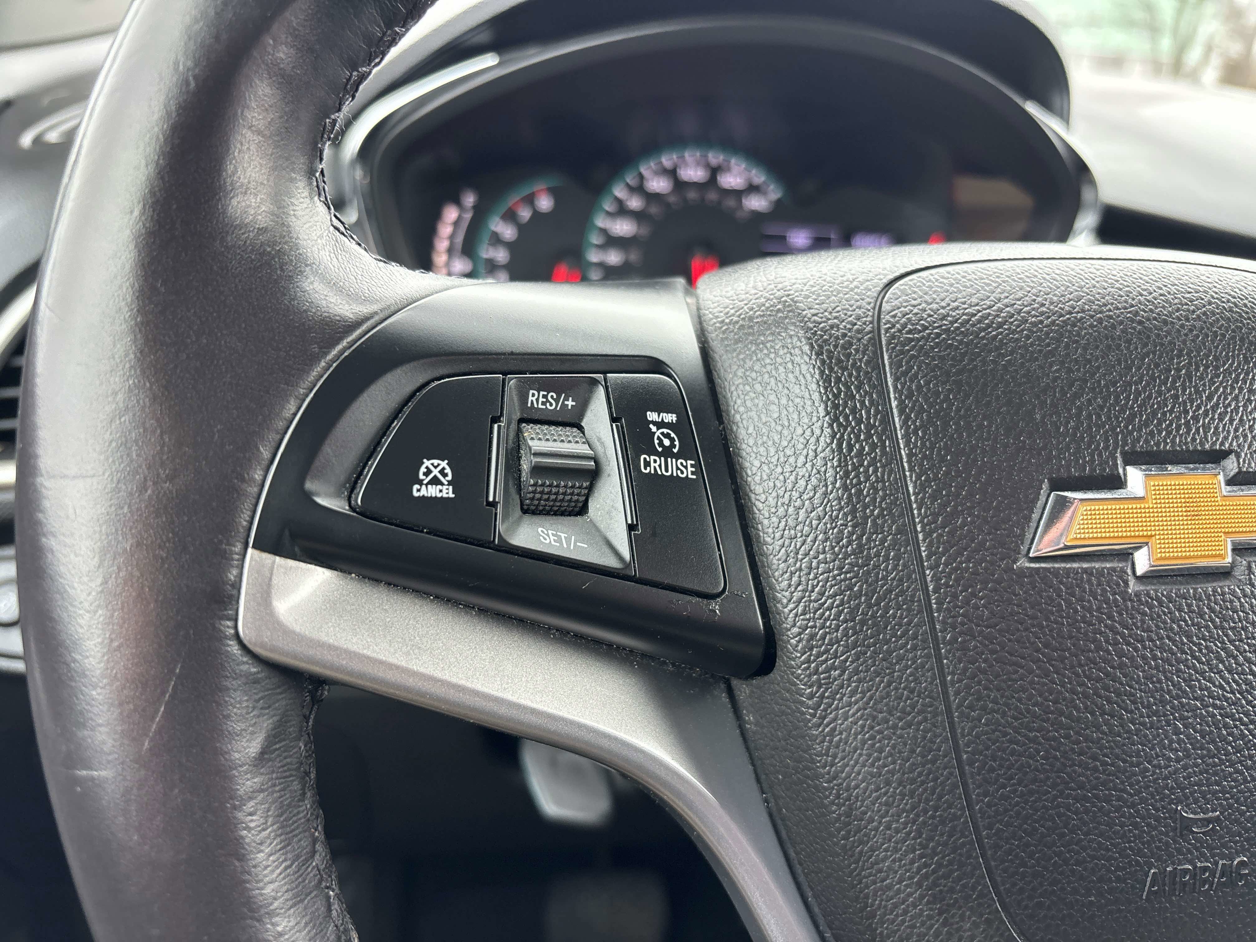 Used 2019 Chevrolet Trax LT w/ LT Convenience Package image 20