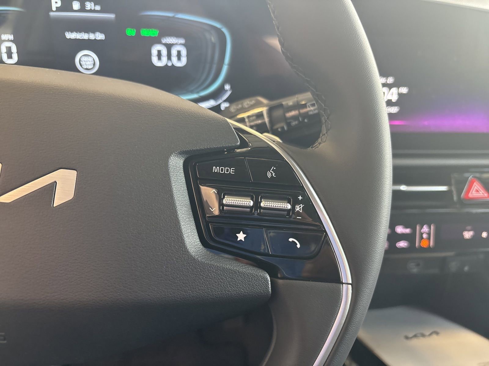 New 2025 Kia Niro EX image 21