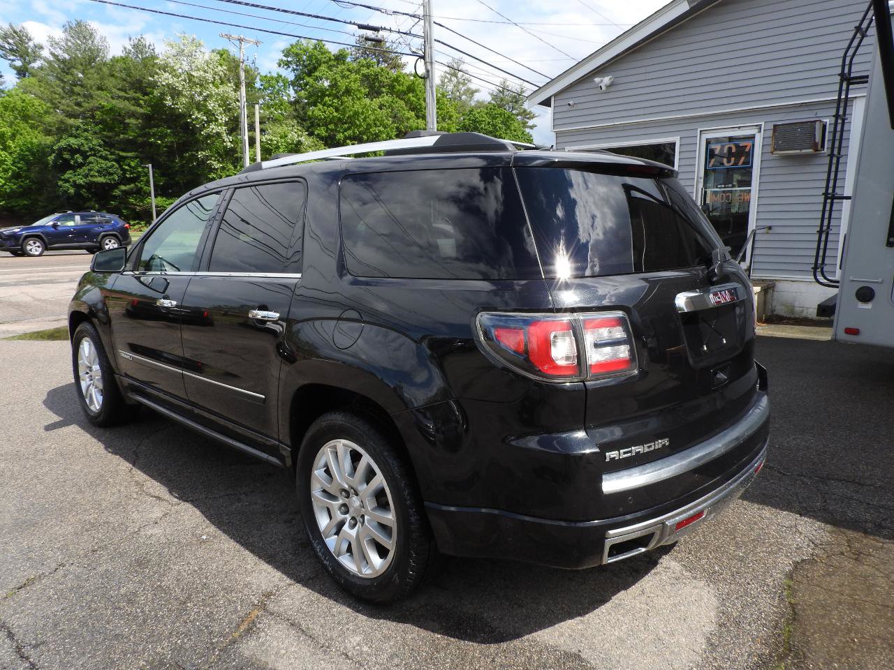 Used 2015 GMC Acadia Denali AWD/4WD image 3