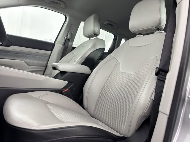 Used 2022 Jeep Compass Latitude image 18