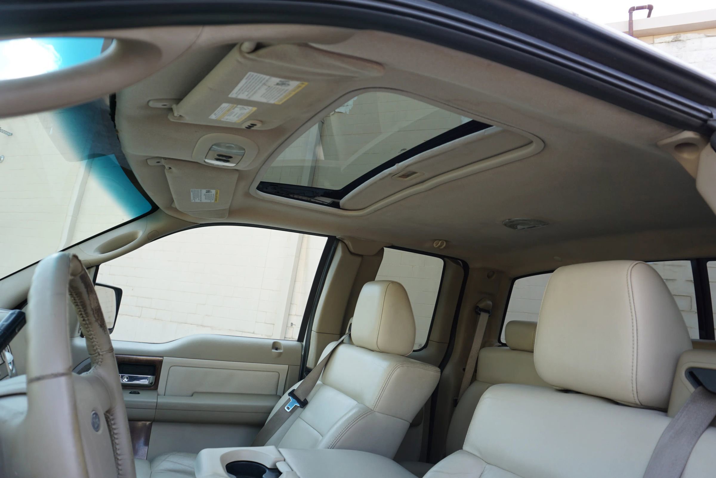 Used 2004 Ford F150 Lariat image 28