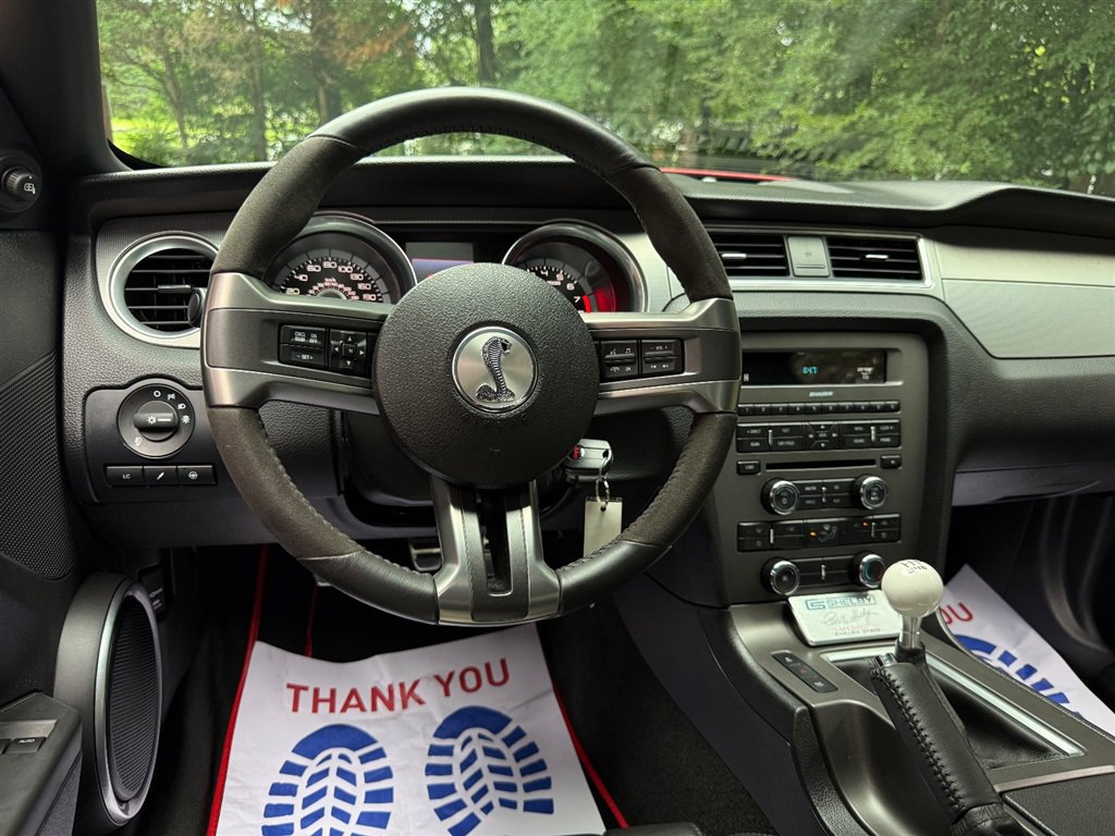 Used 2013 Ford Mustang Shelby GT500 RWD image 46