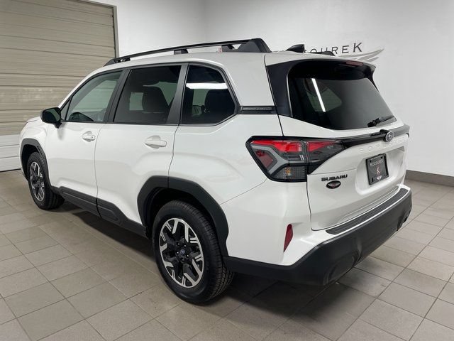 Used 2026 Subaru Forester Premium AWD/4WD image 4