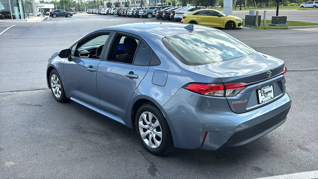Used 2024 Toyota Corolla LE FWD image 4