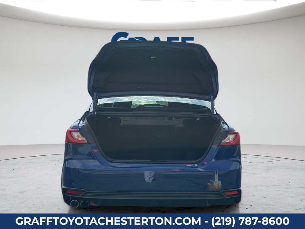 Used 2025 Toyota Camry SE FWD image 16
