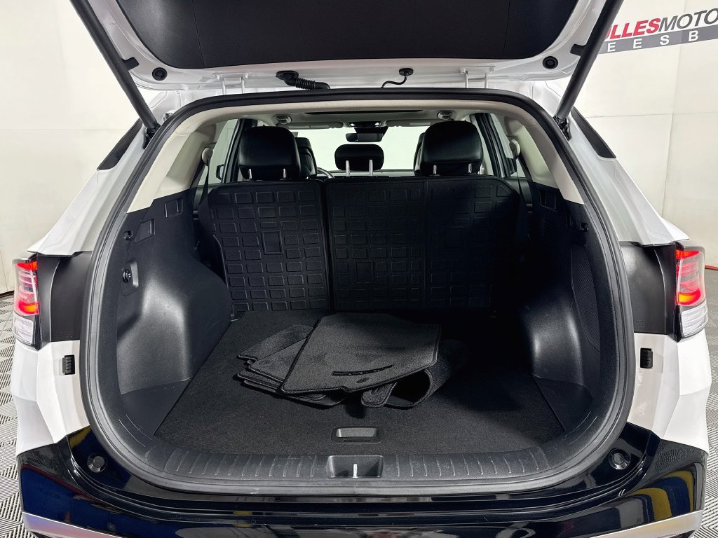 Used 2025 Kia Sportage SX AWD/4WD image 28