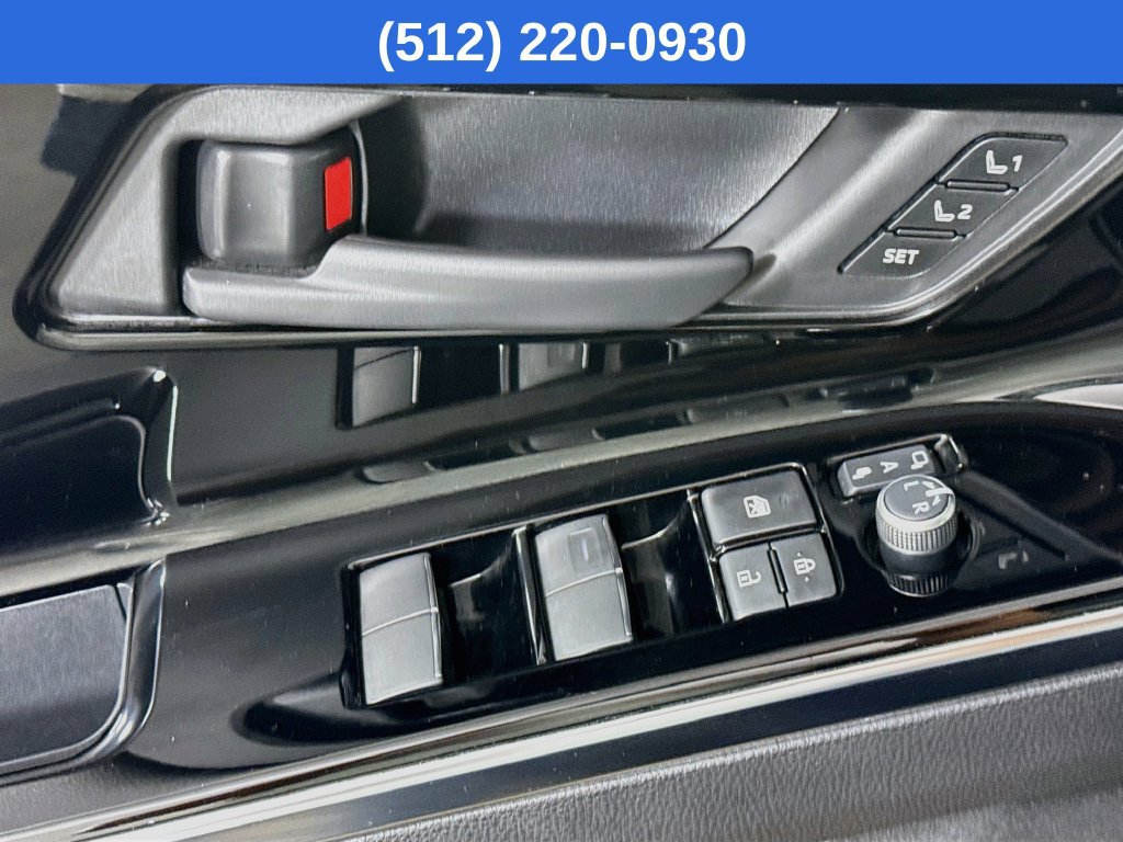 Certified 2023 Subaru Solterra AWD image 22