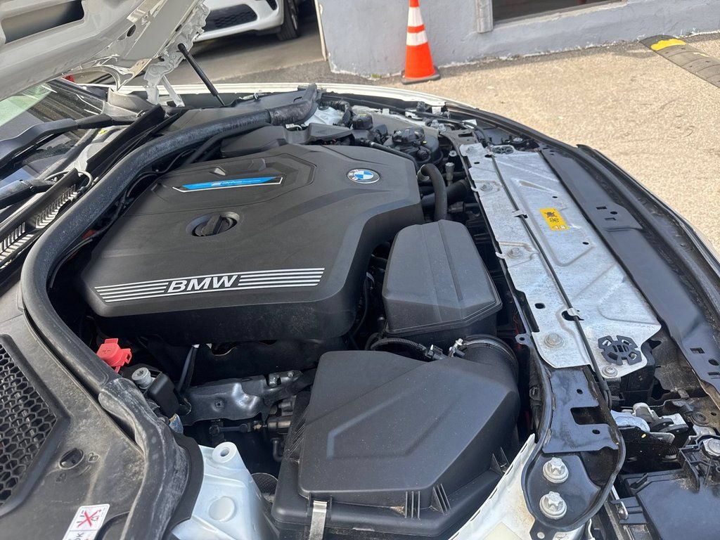 Used 2021 BMW 330e xDrive w/ Driving Assistance Package AWD/4WD image 36