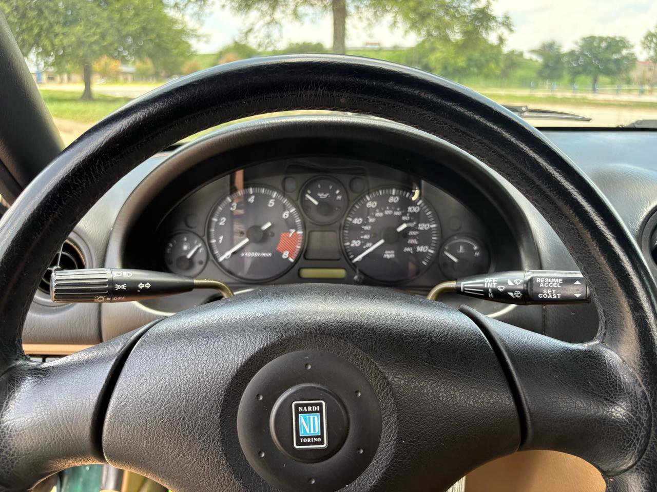Used 1999 MAZDA MX-5 Miata RWD image 42
