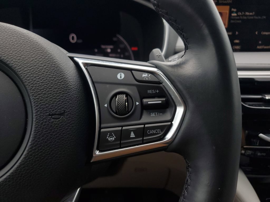 Certified 2023 Acura MDX FWD w/ Technology Package image 23