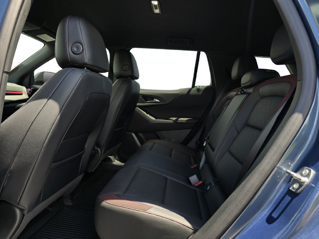 Used 2026 Chevrolet Equinox RS w/ Convenience Package III FWD image 16