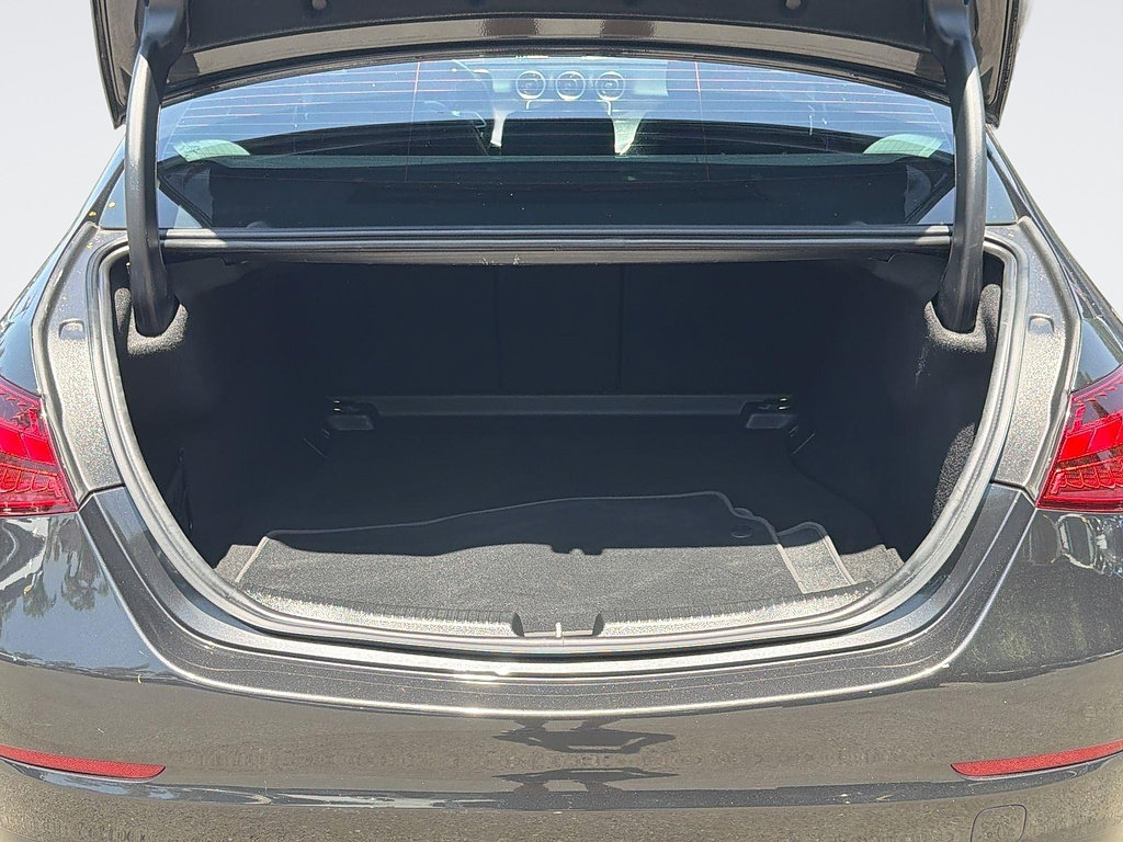 Used 2022 Mercedes-Benz C 300 Sedan image 27
