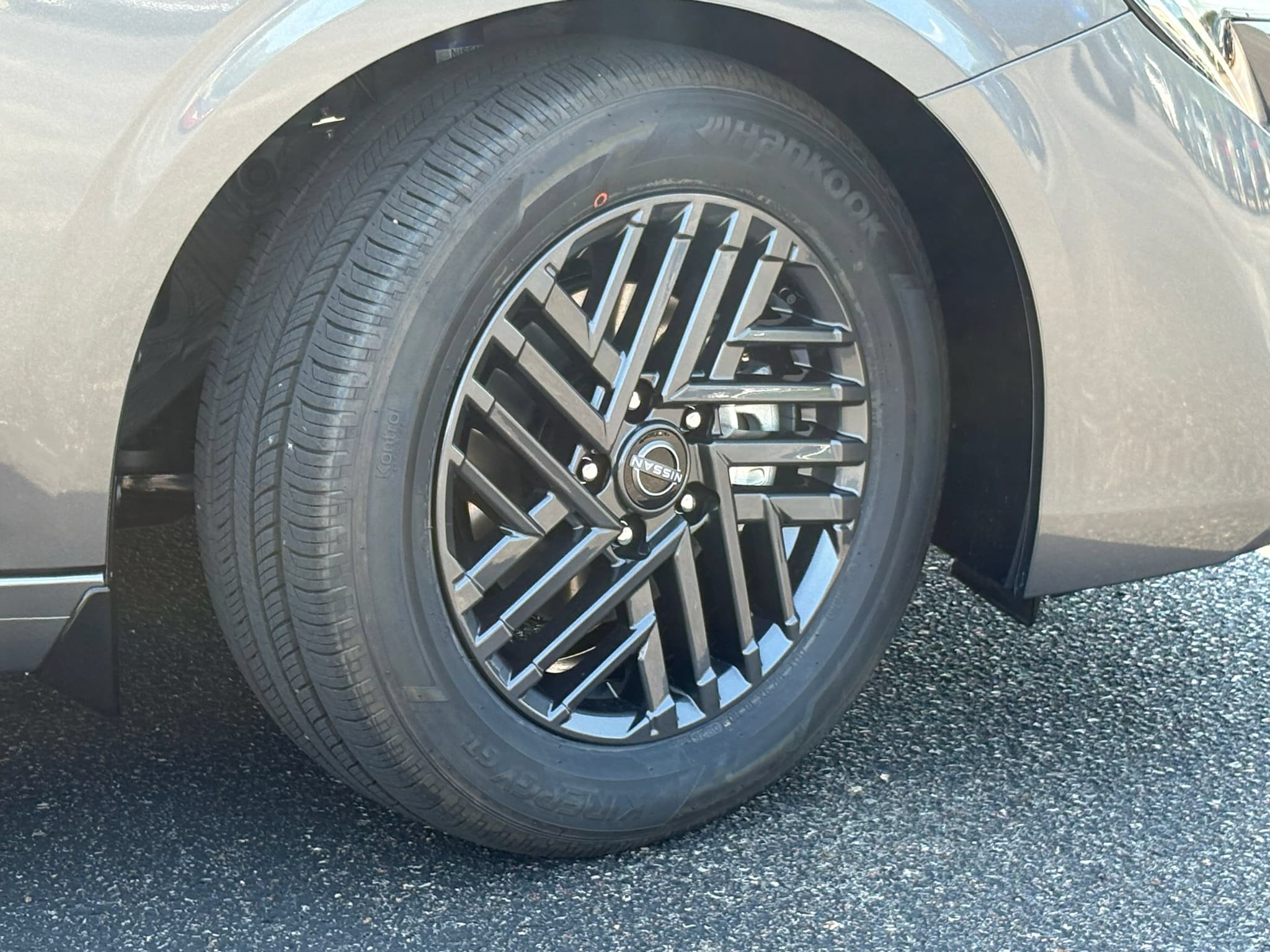 New 2027 Nissan Sentra SV w/ SV Convenience Package FWD image 5
