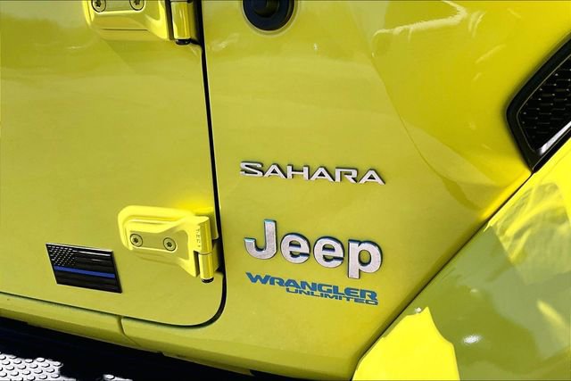 Used 2022 Jeep Wrangler Unlimited Sahara AWD/4WD image 24