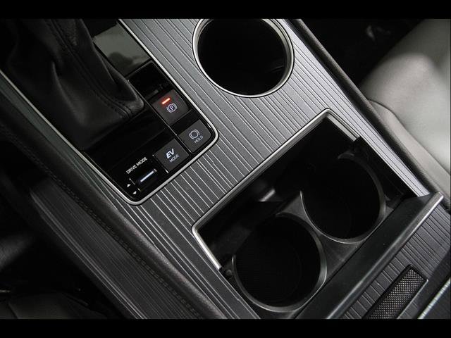 Used 2026 Toyota Sienna XLE FWD image 16