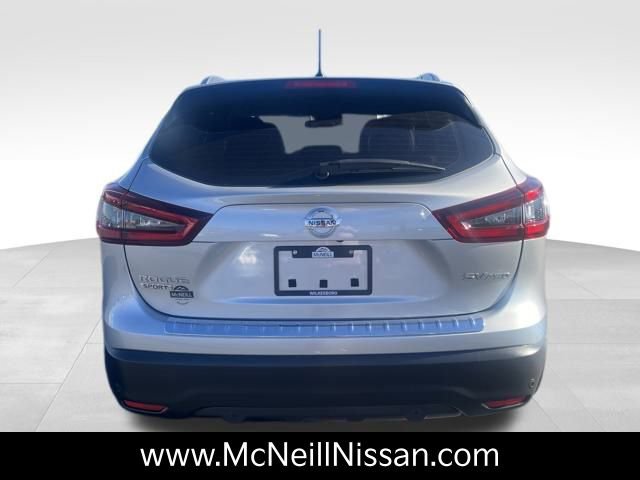 Used 2022 Nissan Rogue Sport SV w/ Technology Package image 7