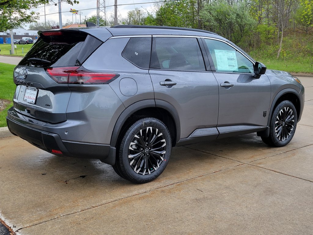 New 2026 Nissan Rogue Dark Armor AWD/4WD image 3