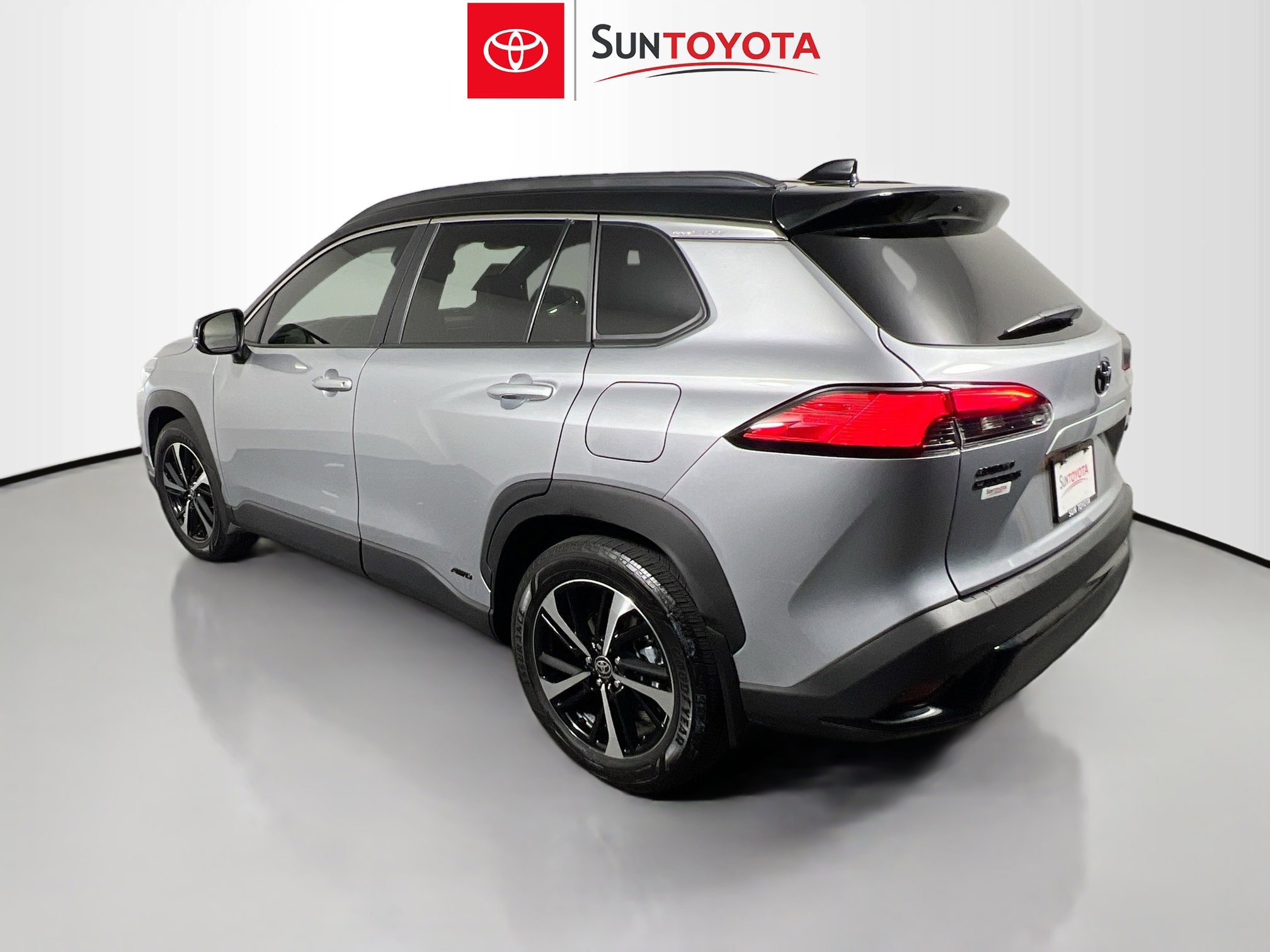 Used 2024 Toyota Corolla Cross AWD Hybrid w/ Convenience Package image 6