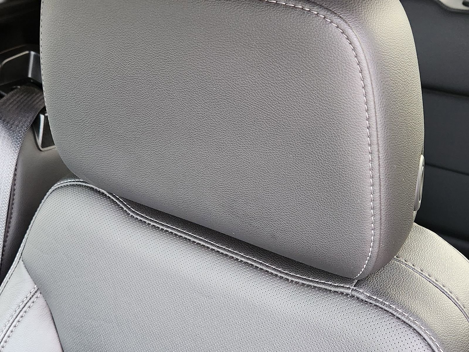 Used 2020 Chevrolet Silverado 3500 LTZ image 17