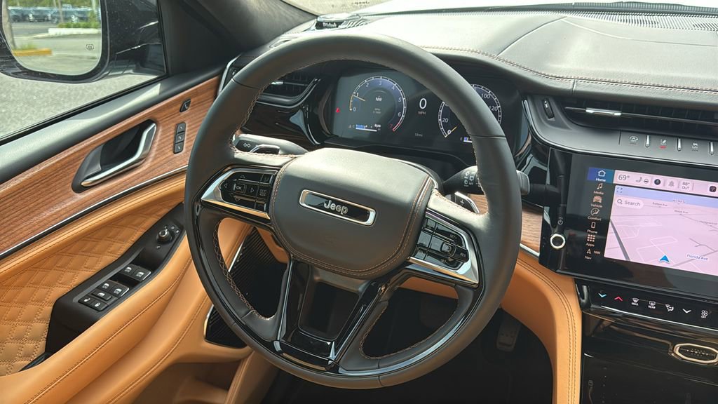 New 2026 Jeep Grand Cherokee Summit AWD/4WD image 16