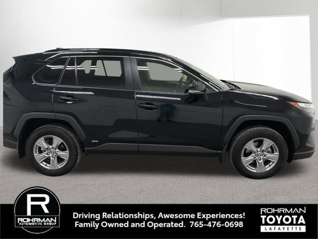 Used 2023 Toyota RAV4 LE AWD/4WD image 8