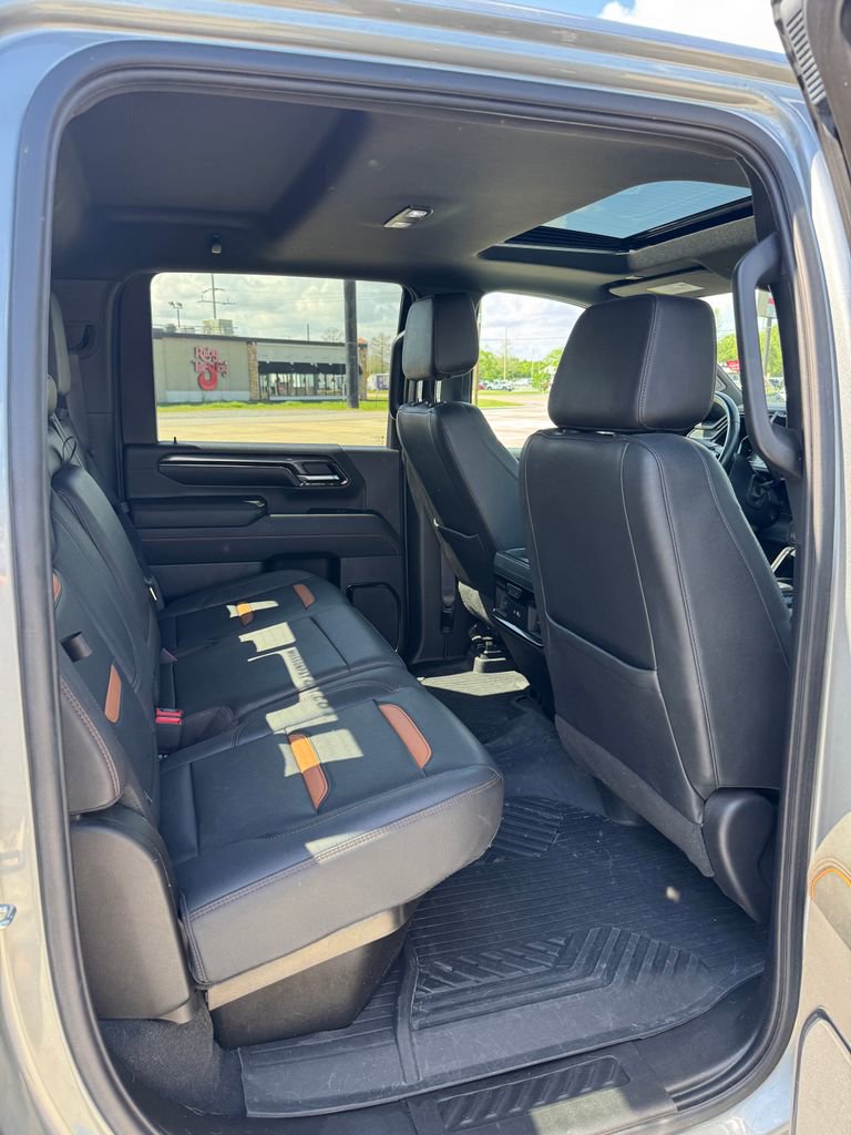 Used 2024 GMC Sierra 2500 AT4 w/ AT4 Preferred Package image 18