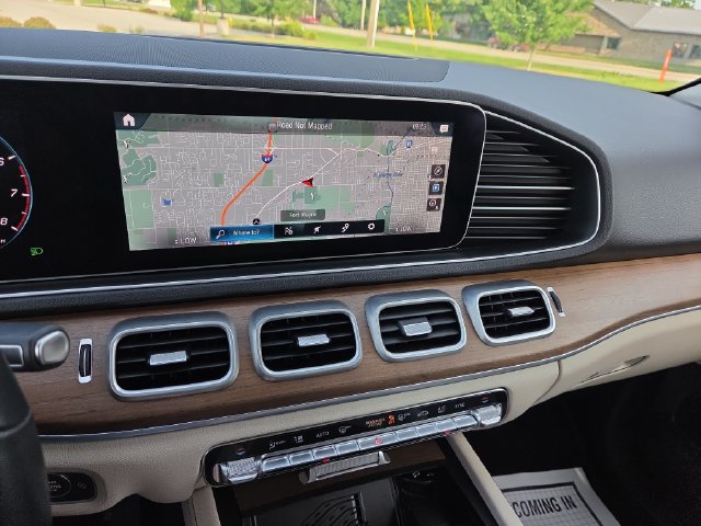 Used 2021 Mercedes-Benz GLE 350 4MATIC image 11
