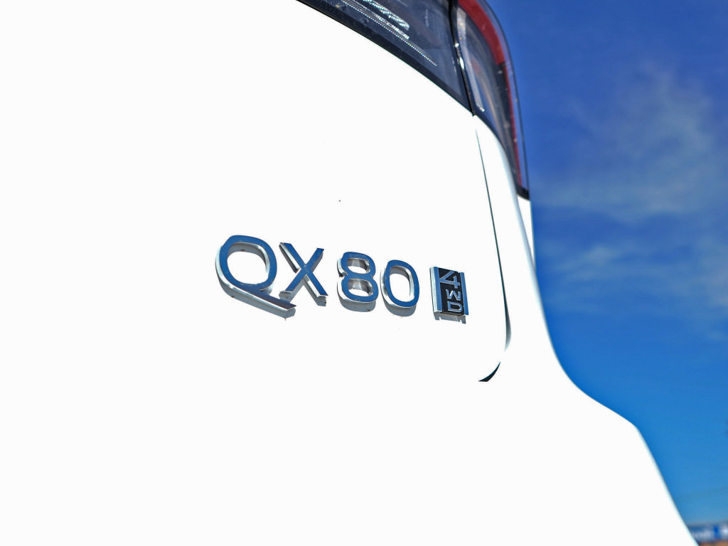 New 2026 INFINITI QX80 Pure w/ Cargo Package image 12