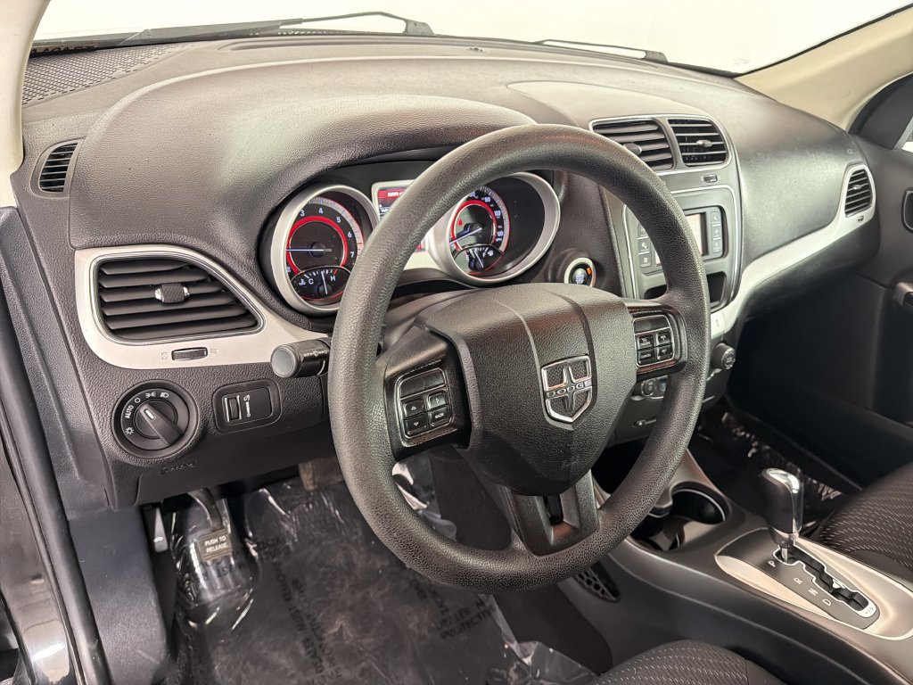 Used 2019 Dodge Journey SE FWD image 12