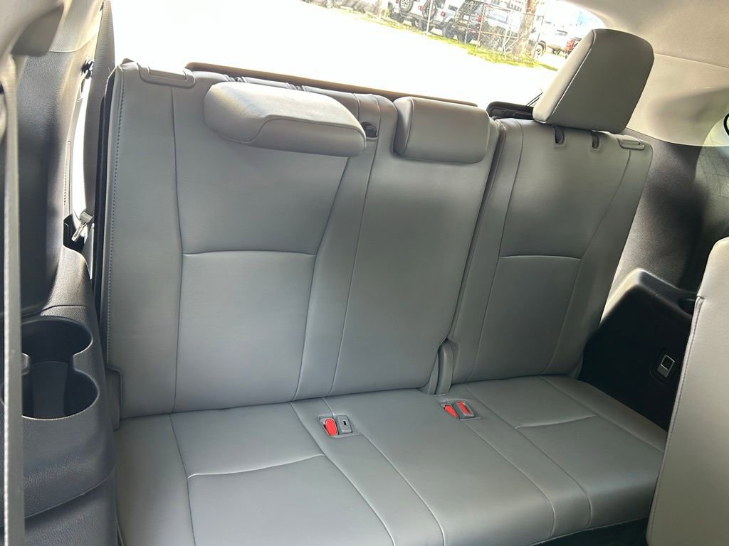 Used 2021 Toyota Highlander Limited image 44