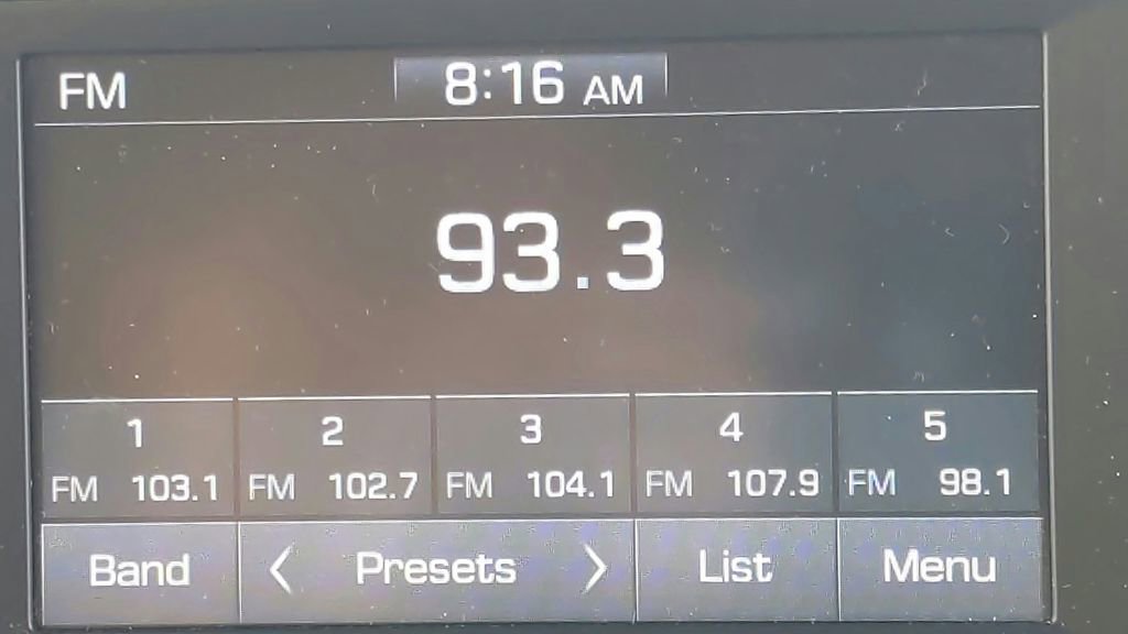 Used 2020 Hyundai Elantra SE image 25