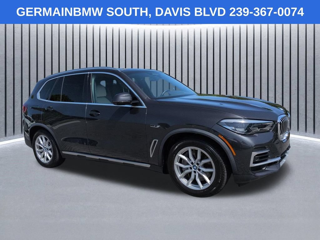 Used 2022 BMW X5 xDrive45e AWD/4WD image 3