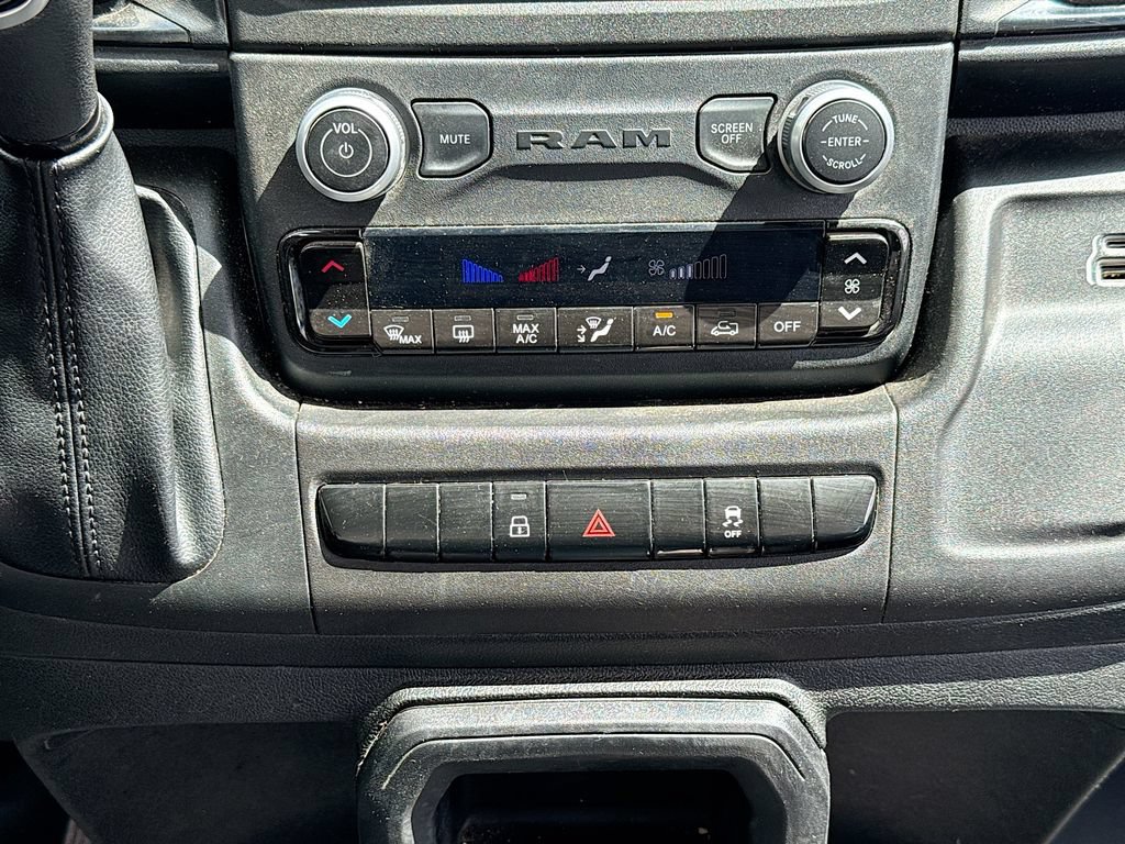 Used 2025 RAM ProMaster 2500 w/ Convenience Group FWD image 14