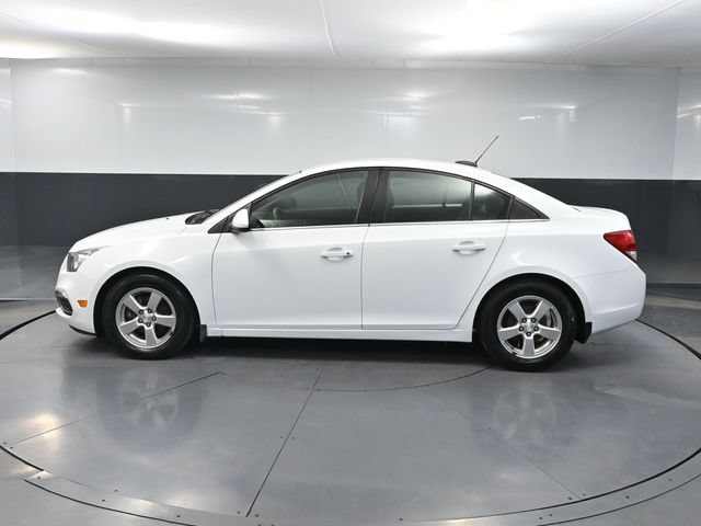 Used 2016 Chevrolet Cruze LT FWD image 9