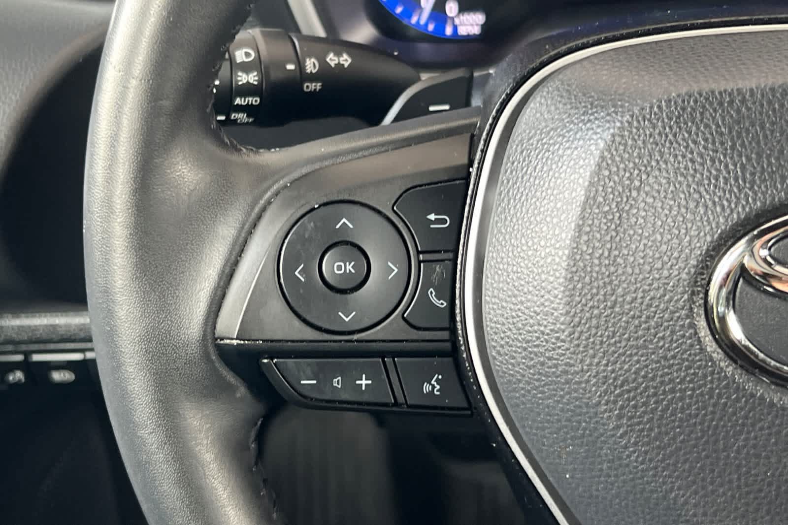 Certified 2022 Toyota Corolla XSE FWD image 25