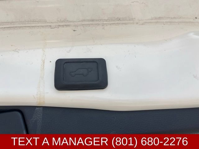 Used 2025 Toyota RAV4 SE AWD/4WD image 13