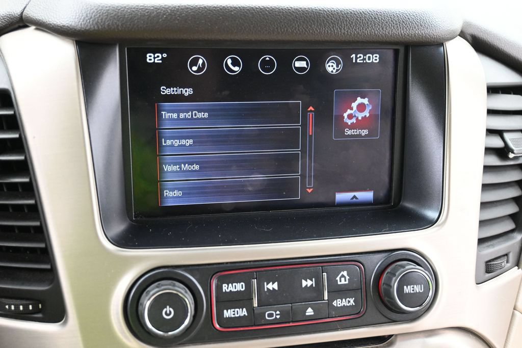 Used 2016 GMC Yukon Denali w/ Open Road Package AWD/4WD image 11