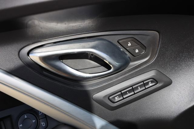 Used 2017 Chevrolet Camaro SS RWD image 24