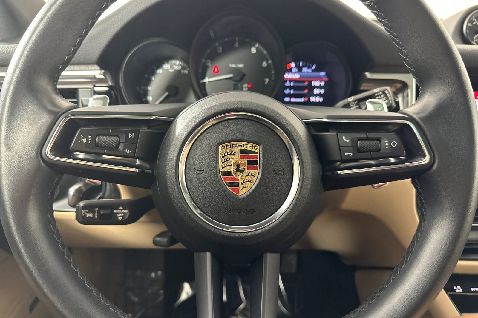 Used 2024 Porsche Macan Turbo image 22