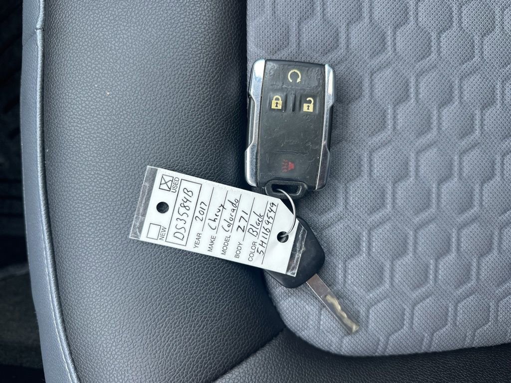 Used 2017 Chevrolet Colorado Z71 image 36