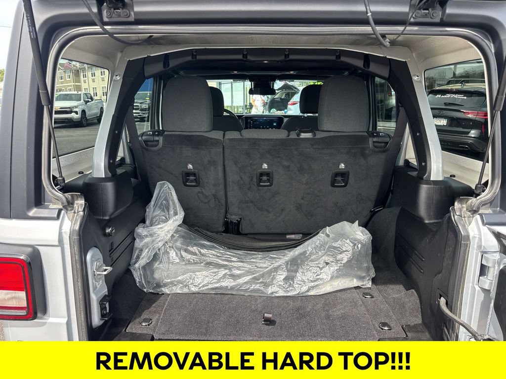 Used 2024 Jeep Wrangler Unlimited Sport AWD/4WD image 14