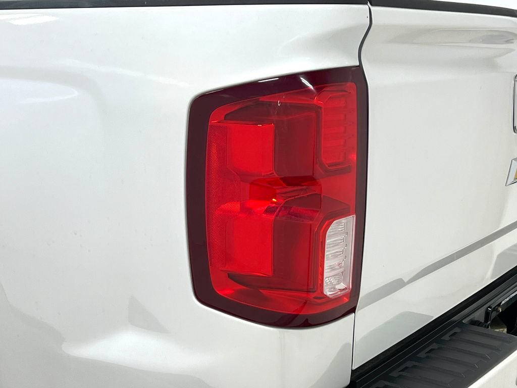 Used 2018 Chevrolet Silverado 1500 LTZ Z71 w/ LTZ Plus Package AWD/4WD image 38