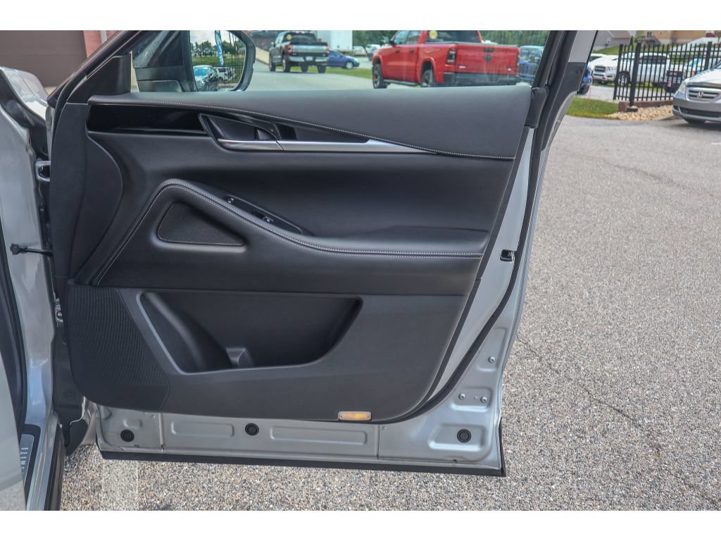 Used 2023 INFINITI QX60 Pure AWD/4WD image 16