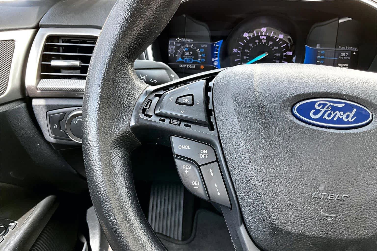 Used 2020 Ford Fusion SE image 24