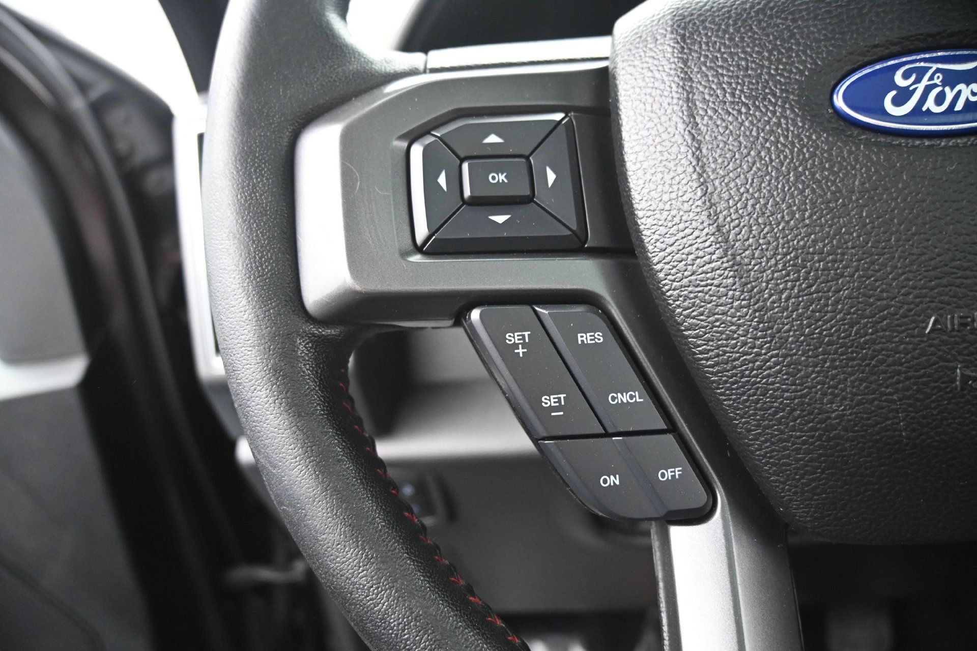Used 2018 Ford F150 XLT w/ Equipment Group 302A Luxury AWD/4WD image 22