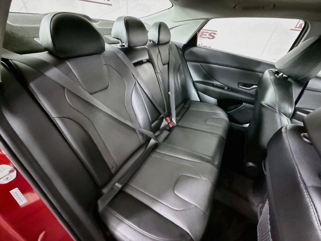 Used 2021 Hyundai Elantra Limited w/ Cargo Package FWD image 31